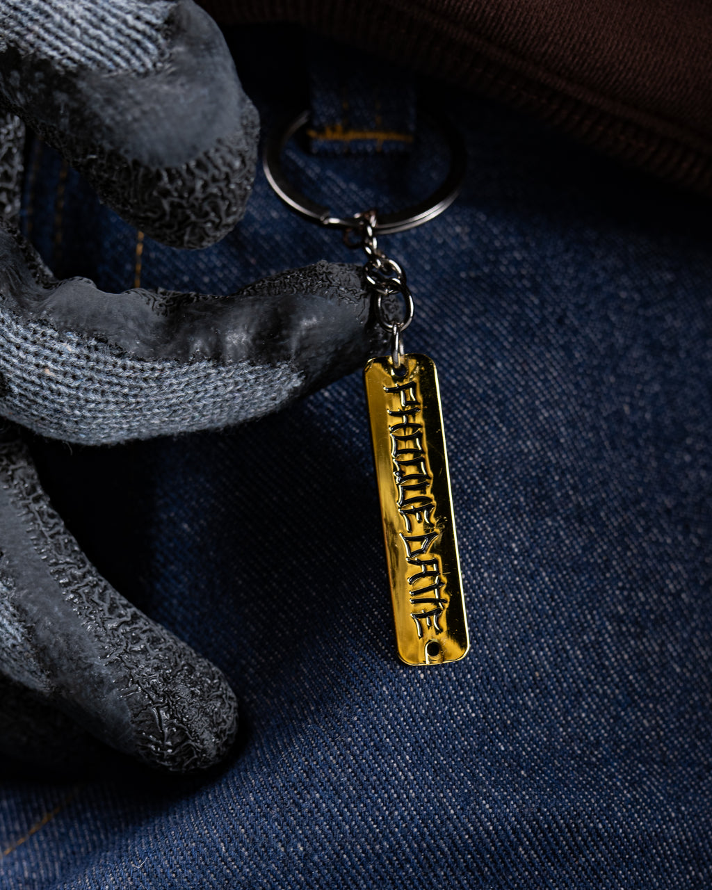 Gold Phoque Datte Key Chain