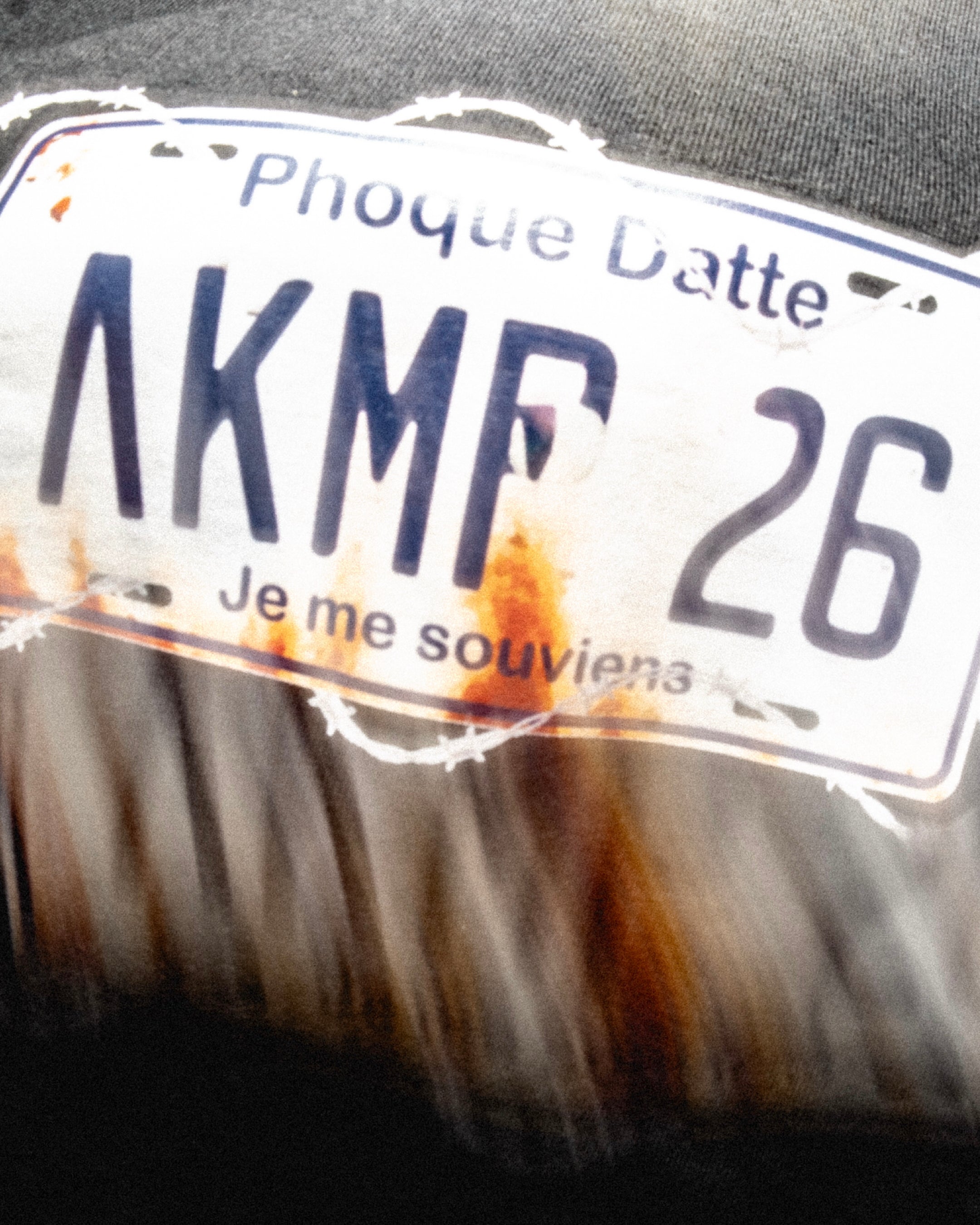 Akamp x "Je me Souviens" Tee